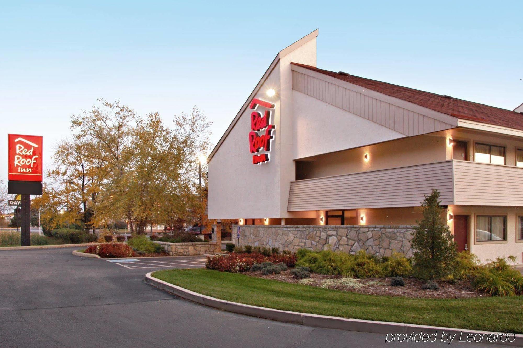 Red Roof Inn Louisville East - Hurstbourne Exterior photo