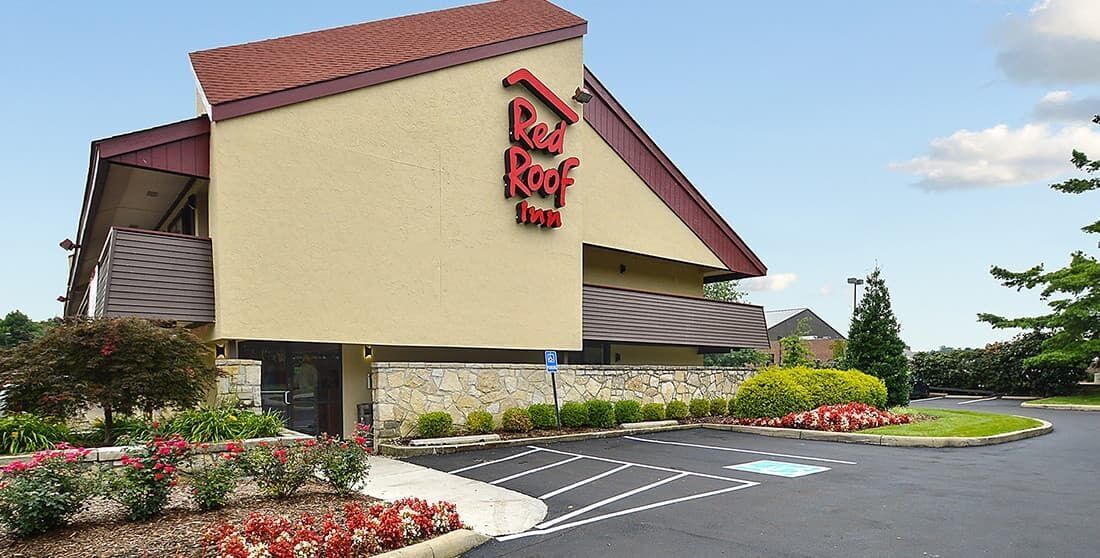 Red Roof Inn Louisville East - Hurstbourne Exterior photo